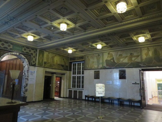 Lobby of the Therme. Dressing room entrance to the right.